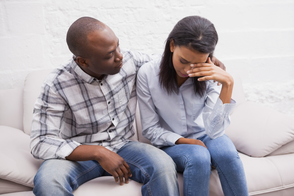 Upset woman with her therapist in the office